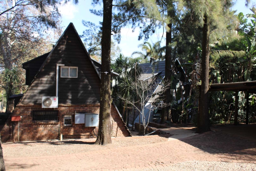 3 Bedroom Property for Sale in Doornkloof A H Gauteng