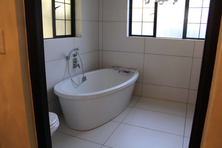 3 Bedroom Property for Sale in Doornkloof A H Gauteng