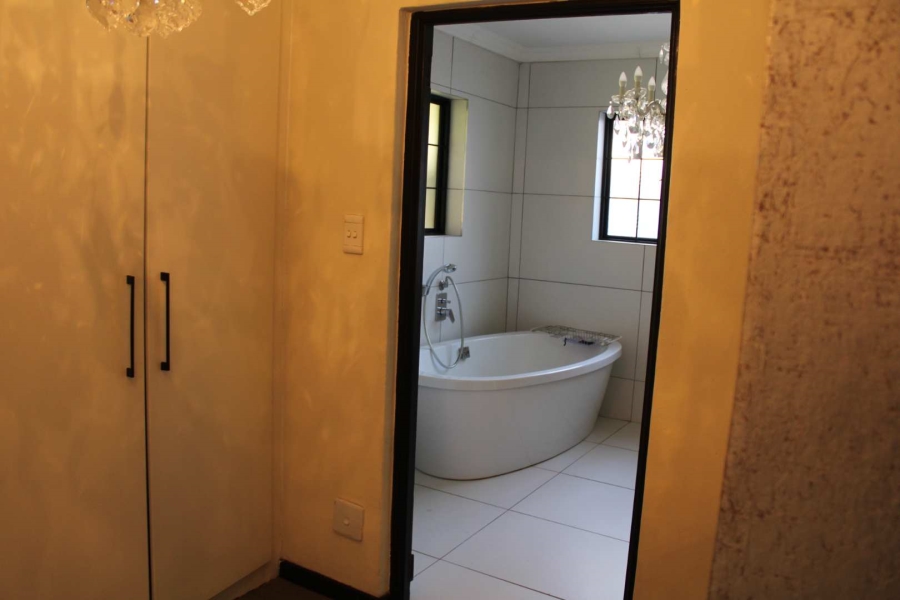 3 Bedroom Property for Sale in Doornkloof A H Gauteng
