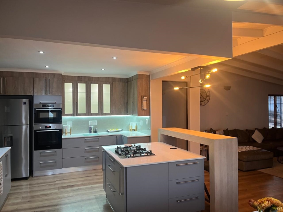 4 Bedroom Property for Sale in Clubview Gauteng