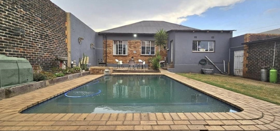 3 Bedroom Property for Sale in Rosettenville Gauteng