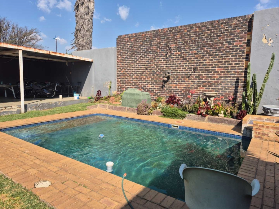 3 Bedroom Property for Sale in Rosettenville Gauteng
