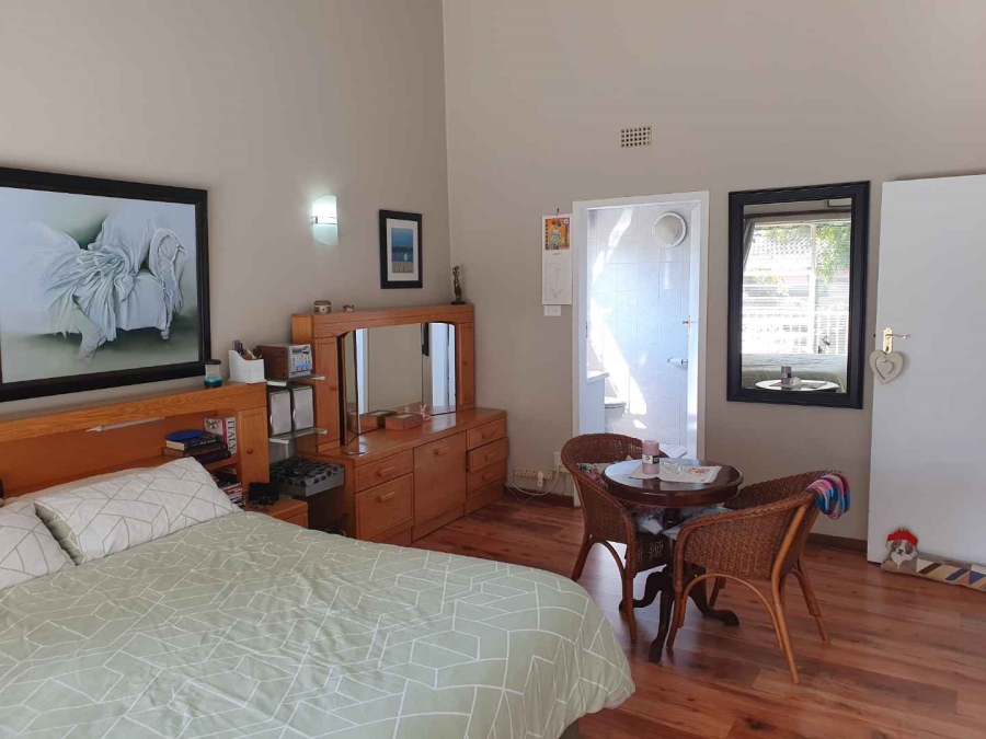 4 Bedroom Property for Sale in Bassonia Gauteng