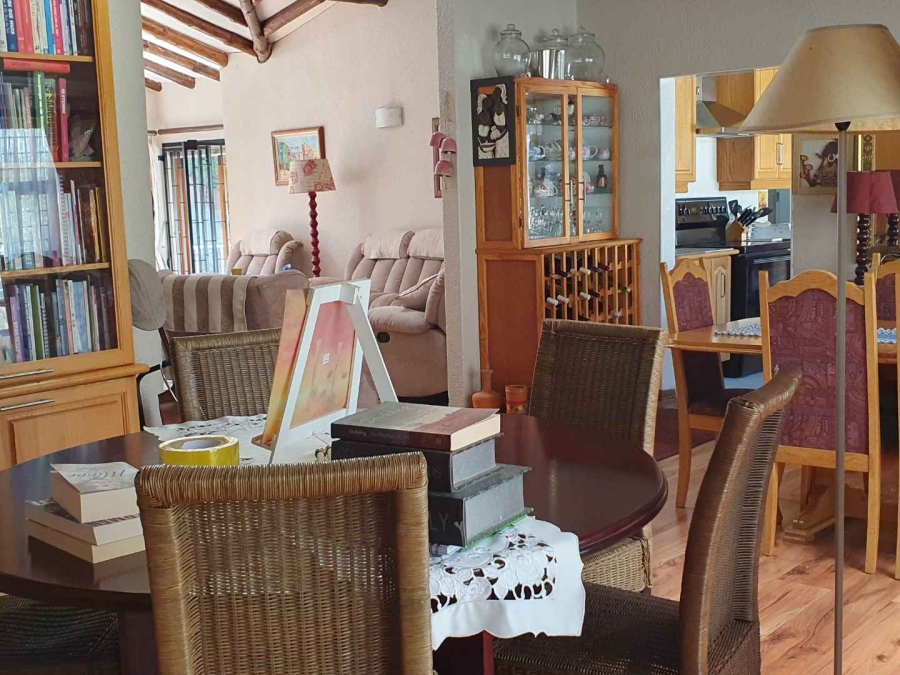 4 Bedroom Property for Sale in Bassonia Gauteng
