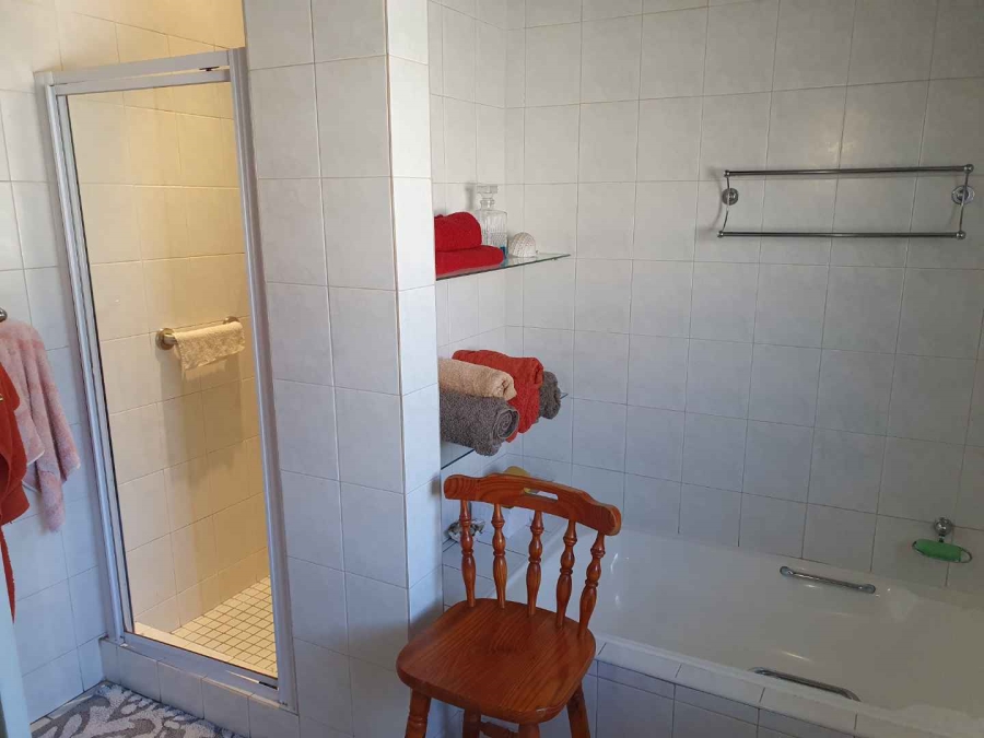4 Bedroom Property for Sale in Bassonia Gauteng