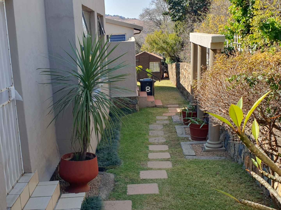 4 Bedroom Property for Sale in Bassonia Gauteng
