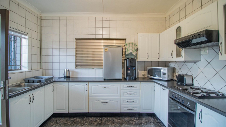 Commercial Property for Sale in Selection Park Gauteng