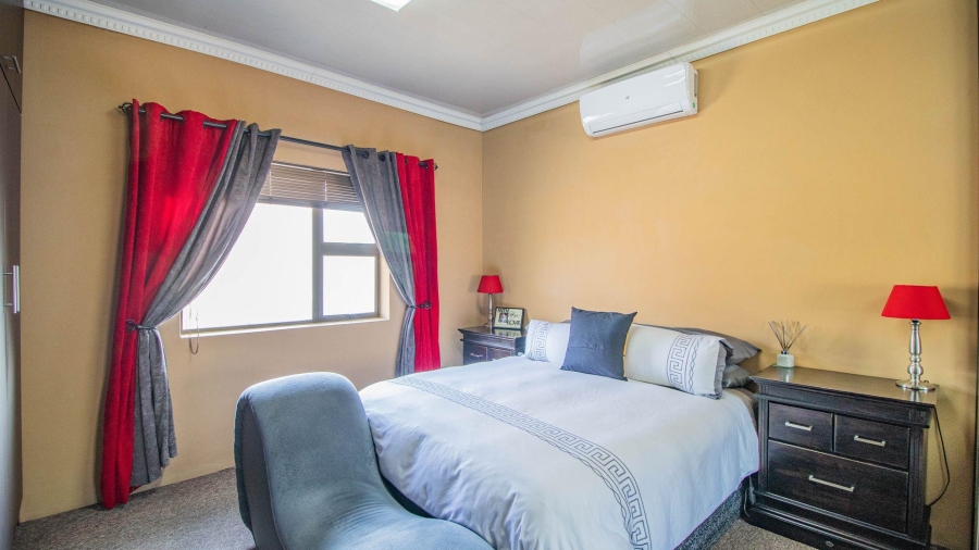 Commercial Property for Sale in Selection Park Gauteng