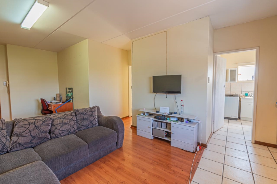 1 Bedroom Property for Sale in Hillcrest Gauteng