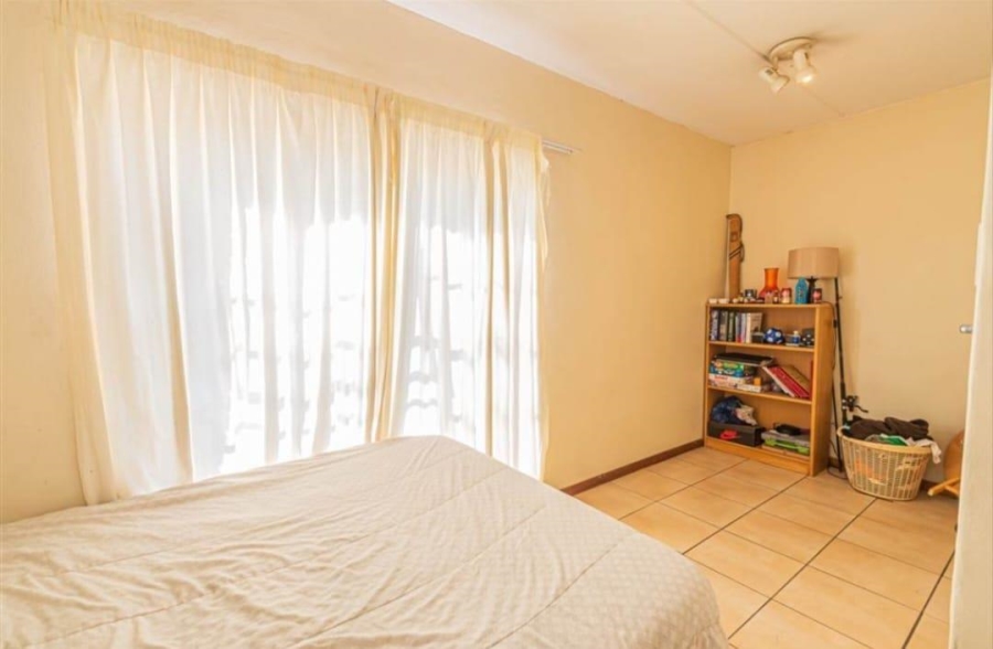 1 Bedroom Property for Sale in Hillcrest Gauteng