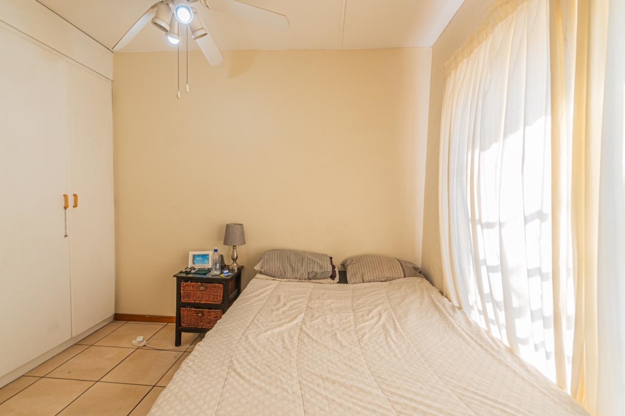 1 Bedroom Property for Sale in Hillcrest Gauteng
