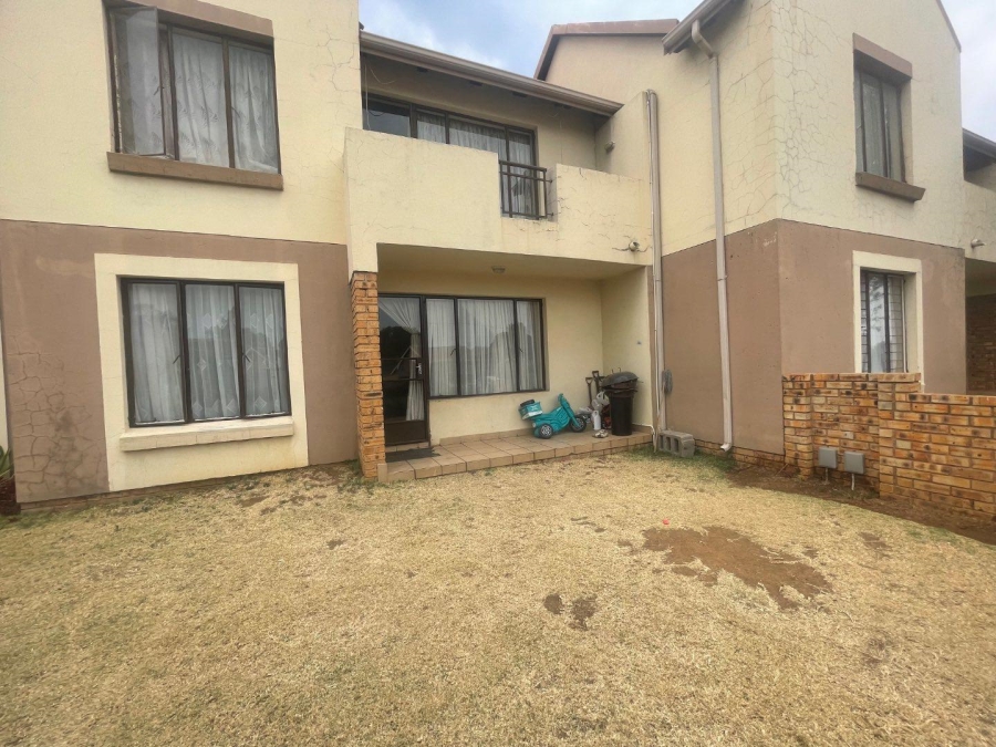 2 Bedroom Property for Sale in Esther Park Gauteng