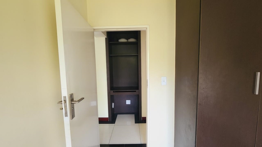 2 Bedroom Property for Sale in Noordwyk Gauteng