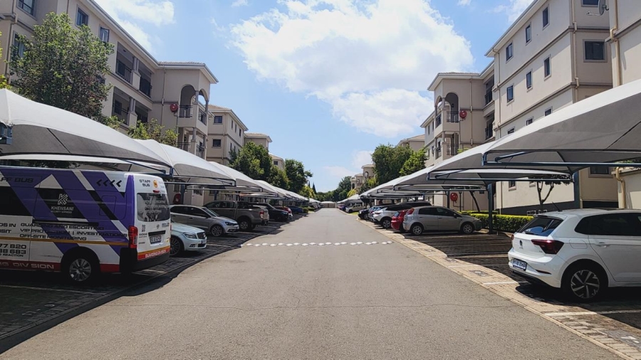 2 Bedroom Property for Sale in Noordwyk Gauteng