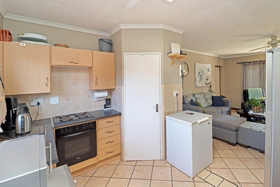 2 Bedroom Property for Sale in Elardus Park Gauteng