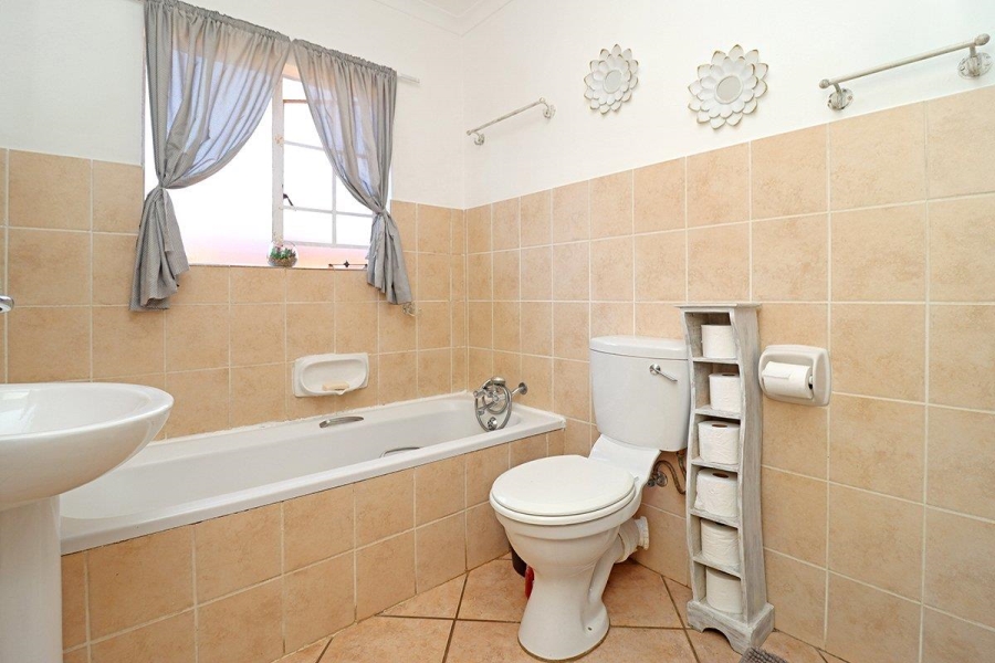 2 Bedroom Property for Sale in Elardus Park Gauteng