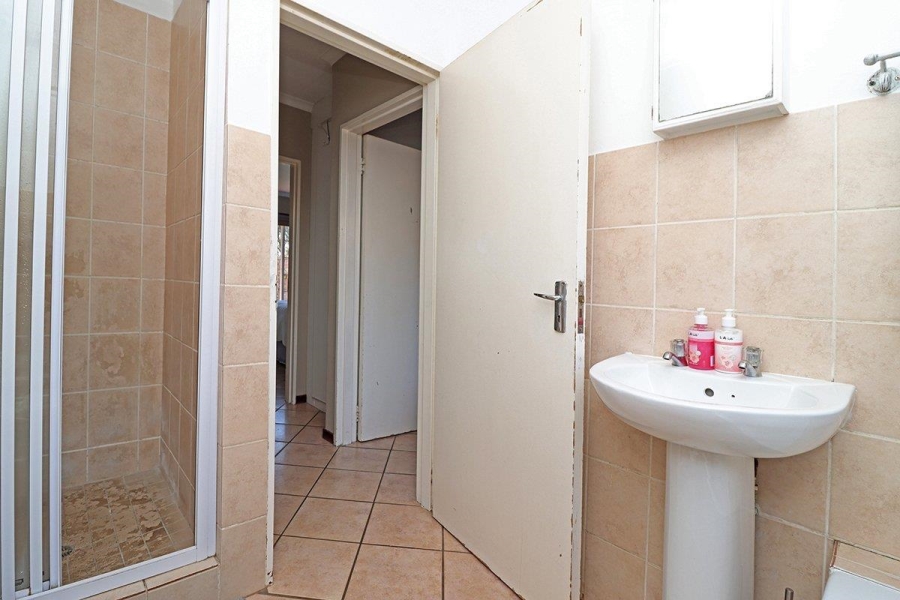 2 Bedroom Property for Sale in Elardus Park Gauteng