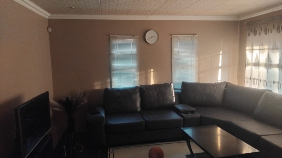 3 Bedroom Property for Sale in Soshanguve VV Gauteng