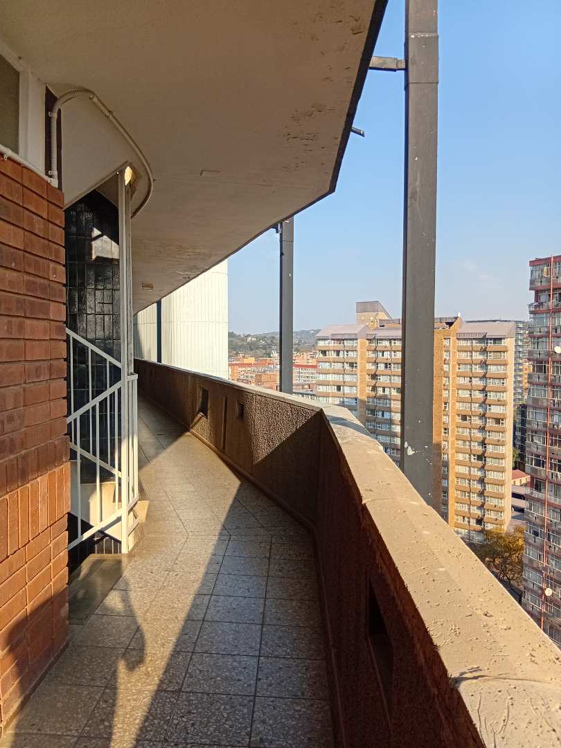 1 Bedroom Property for Sale in Sunnyside Gauteng