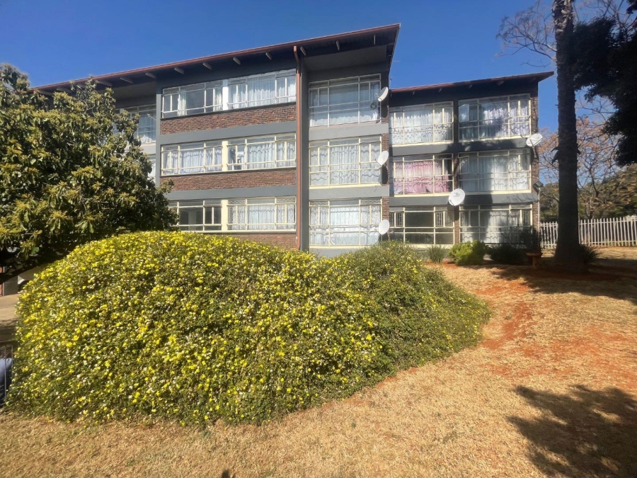 2 Bedroom Property for Sale in Rhodesfield Gauteng