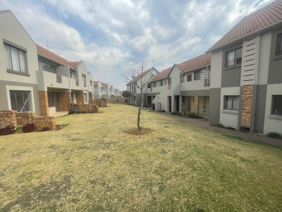 1 Bedroom Property for Sale in Esther Park Gauteng