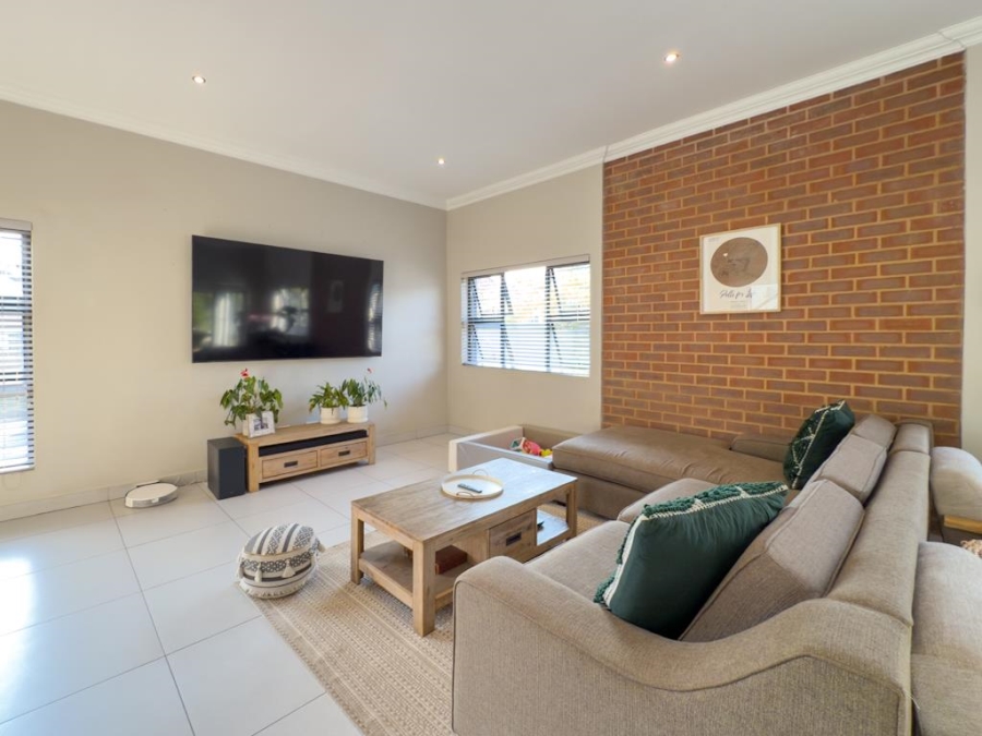 3 Bedroom Property for Sale in Midstream Hill Gauteng
