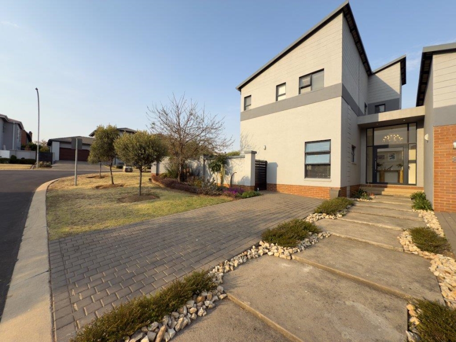 3 Bedroom Property for Sale in Midstream Hill Gauteng