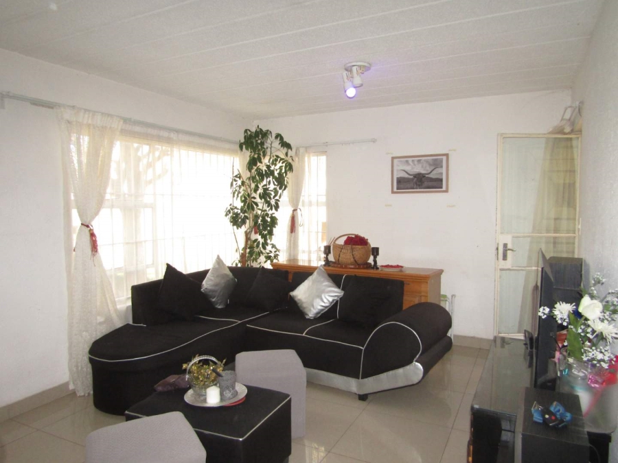 1 Bedroom Property for Sale in Rembrandt Park Gauteng