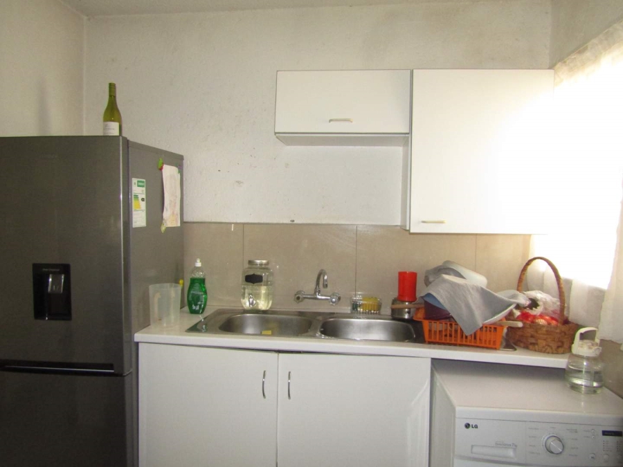 1 Bedroom Property for Sale in Rembrandt Park Gauteng