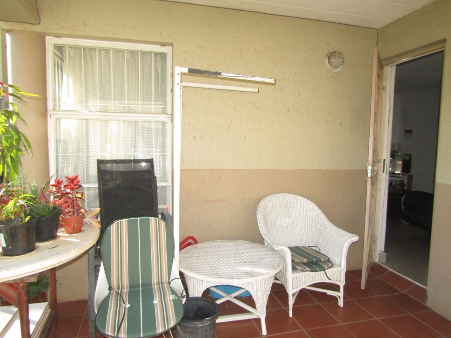 1 Bedroom Property for Sale in Rembrandt Park Gauteng