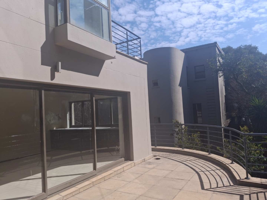 To Let 2 Bedroom Property for Rent in Melrose Gauteng