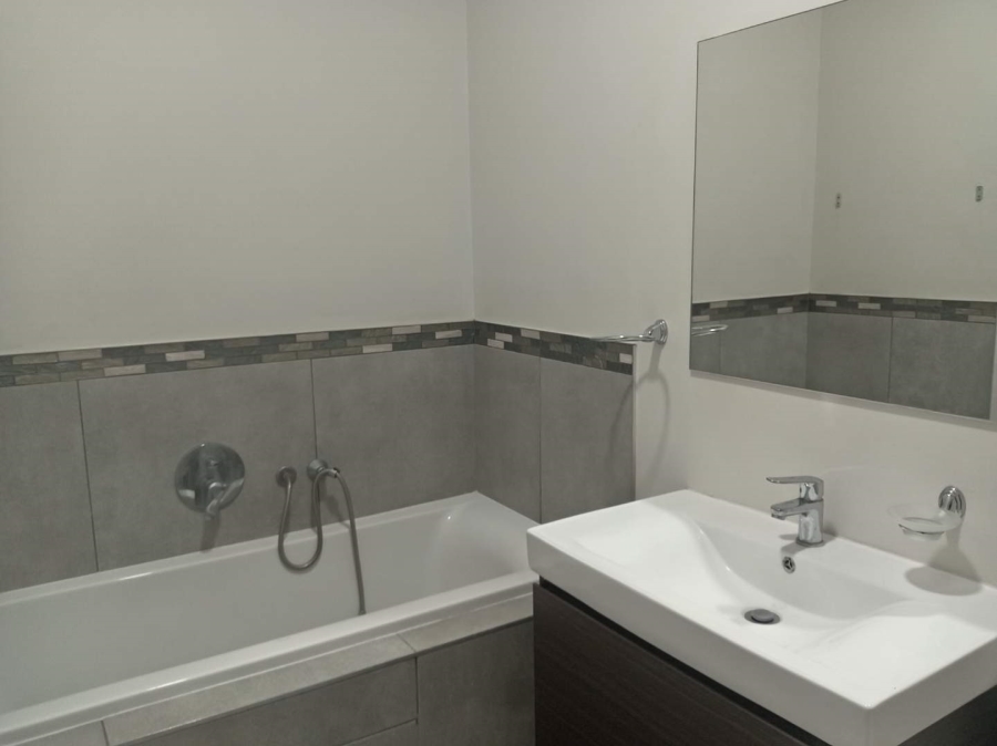 To Let 2 Bedroom Property for Rent in Bedfordview Gauteng