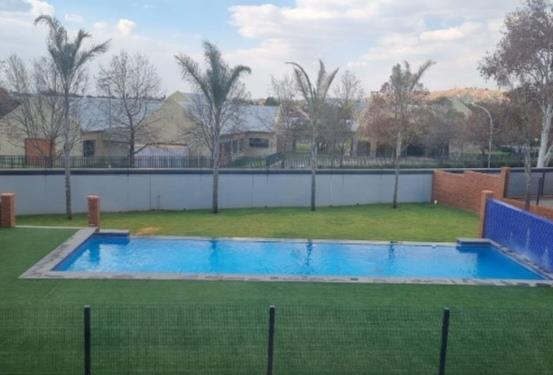 To Let 2 Bedroom Property for Rent in Bedfordview Gauteng