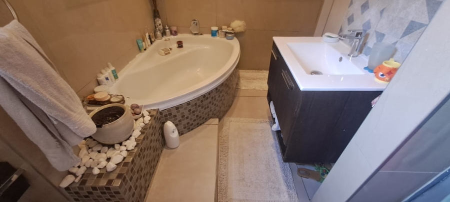 3 Bedroom Property for Sale in Elandspark Gauteng
