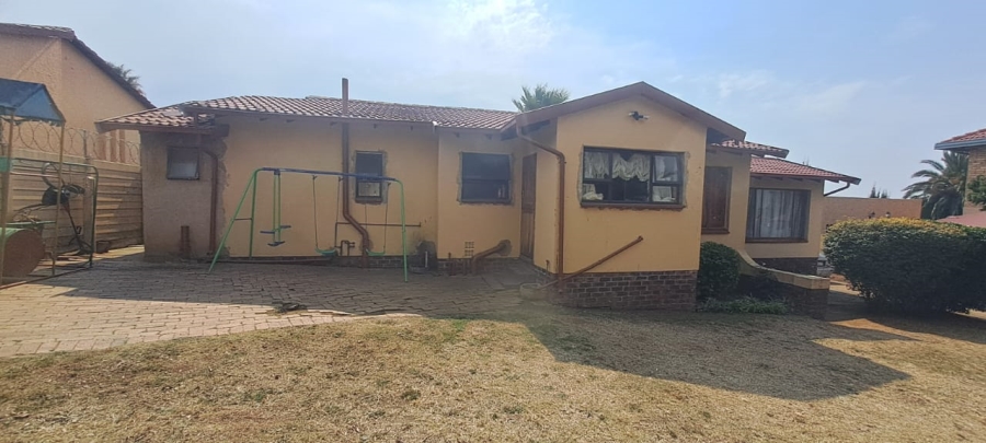 3 Bedroom Property for Sale in Elandspark Gauteng