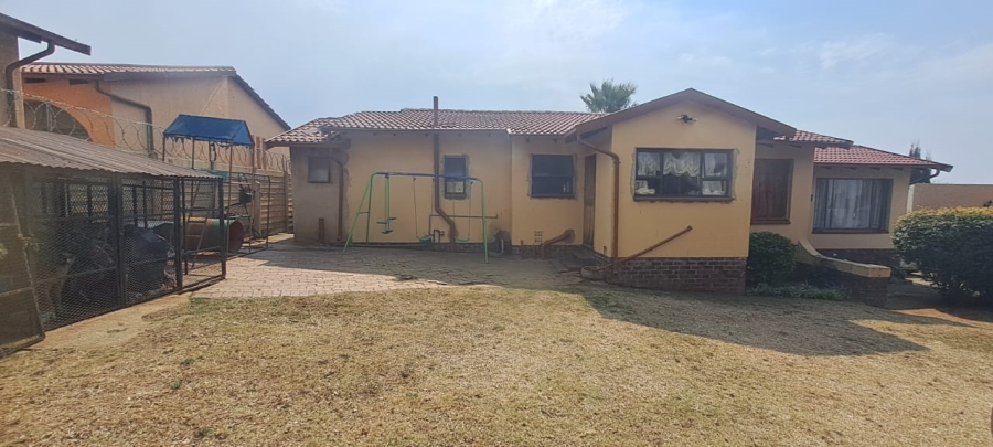 3 Bedroom Property for Sale in Elandspark Gauteng