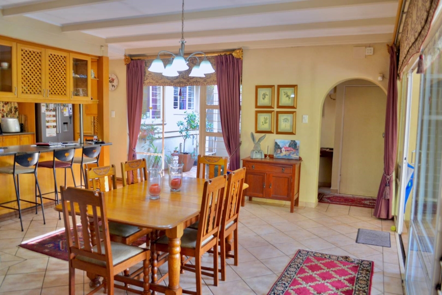 4 Bedroom Property for Sale in Ashlea Gardens Gauteng