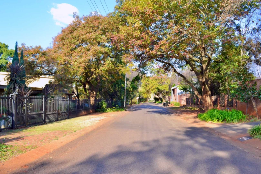 4 Bedroom Property for Sale in Ashlea Gardens Gauteng