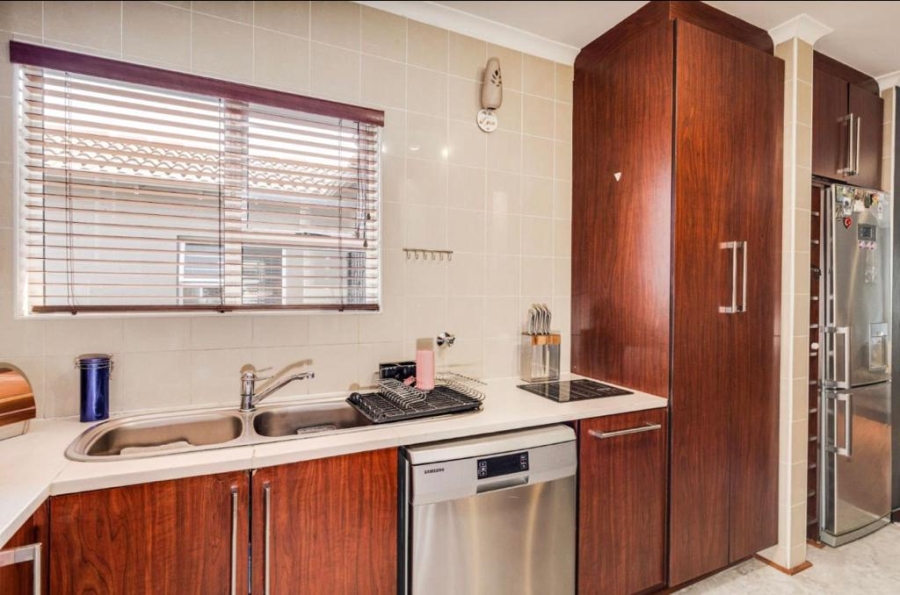 2 Bedroom Property for Sale in Wendywood Gauteng