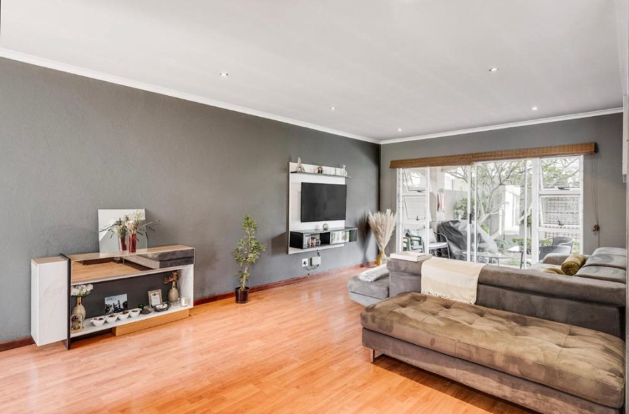 2 Bedroom Property for Sale in Wendywood Gauteng