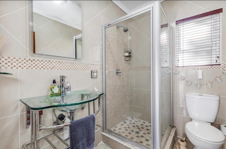 2 Bedroom Property for Sale in Wendywood Gauteng