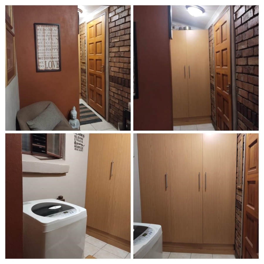 2 Bedroom Property for Sale in Hennopspark Gauteng