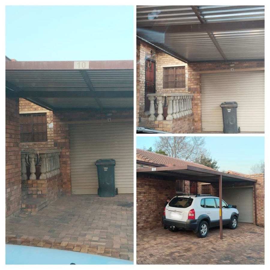 2 Bedroom Property for Sale in Hennopspark Gauteng