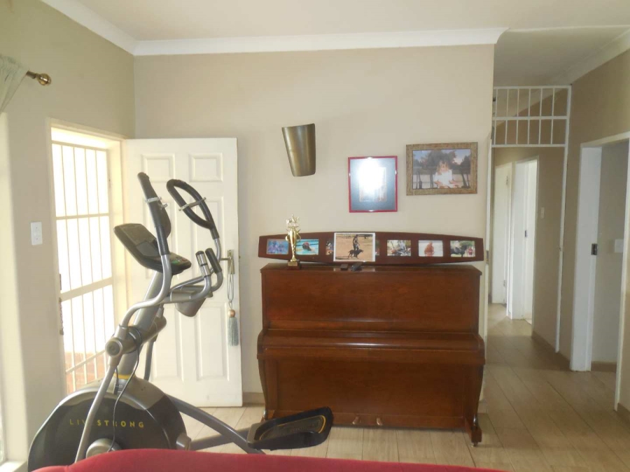 To Let 3 Bedroom Property for Rent in Silverton Gauteng