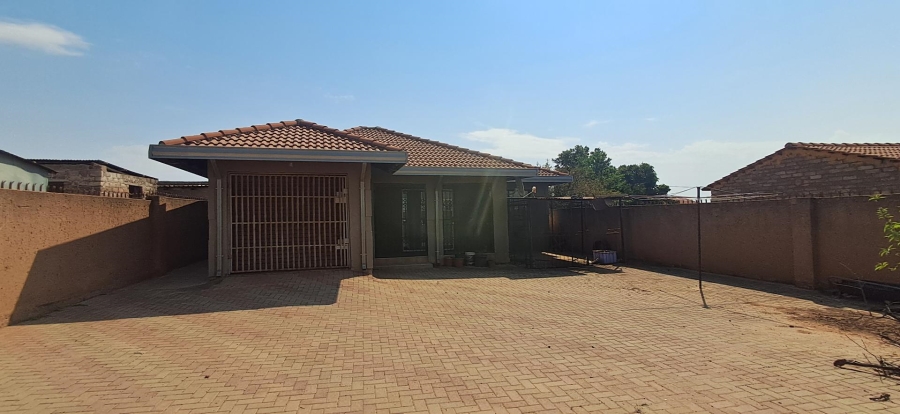 2 Bedroom Property for Sale in Soshanguve Pp2 Gauteng