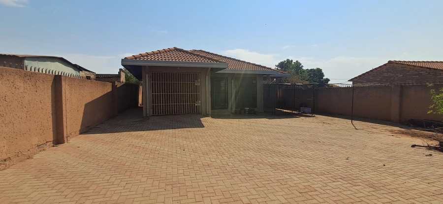 2 Bedroom Property for Sale in Soshanguve Pp2 Gauteng