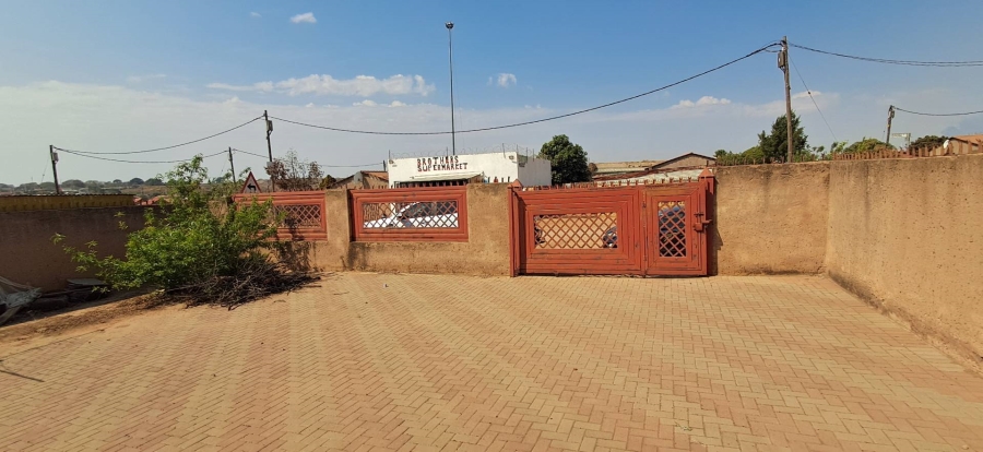 2 Bedroom Property for Sale in Soshanguve Pp2 Gauteng