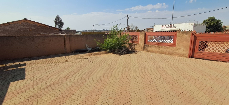 2 Bedroom Property for Sale in Soshanguve Pp2 Gauteng