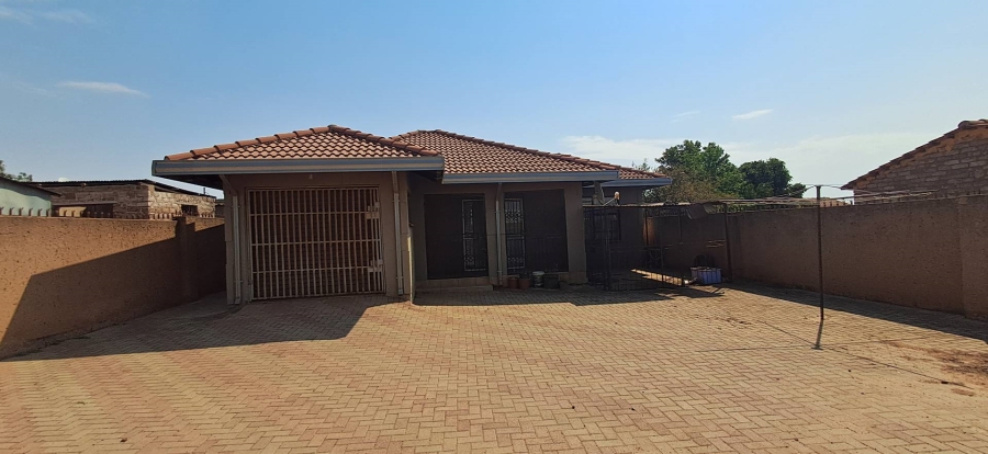 2 Bedroom Property for Sale in Soshanguve Pp2 Gauteng