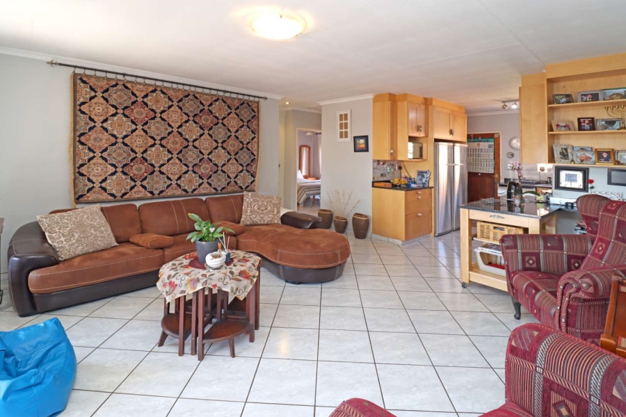 2 Bedroom Property for Sale in Elardus Park Gauteng